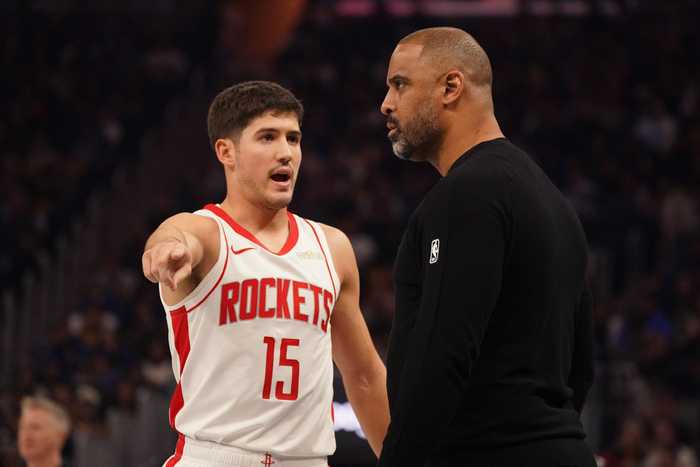 记者：这是火箭一场非典型的胜利 看乌度卡后续给小谢多少容错率